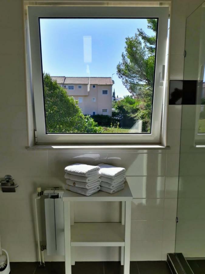 Apartments Andela Sveti Filip i Jakov Exterior foto